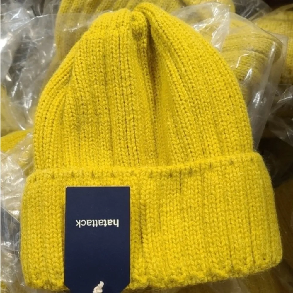 NWT Hat Attack Color Story Knit Beanie in Mustard Yellow Women’s One Size - Picture 4 of 6